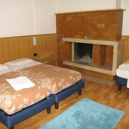 Hotel Oasi เตรนโต ภายนอก รูปภาพ