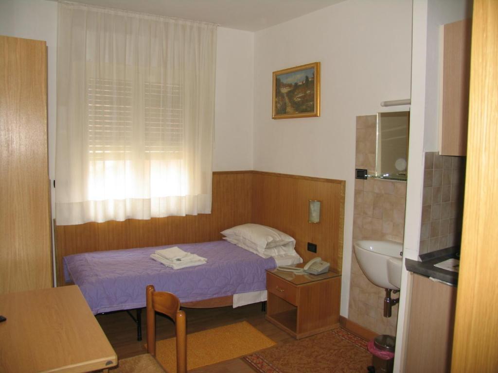 Hotel Oasi เตรนโต ภายนอก รูปภาพ