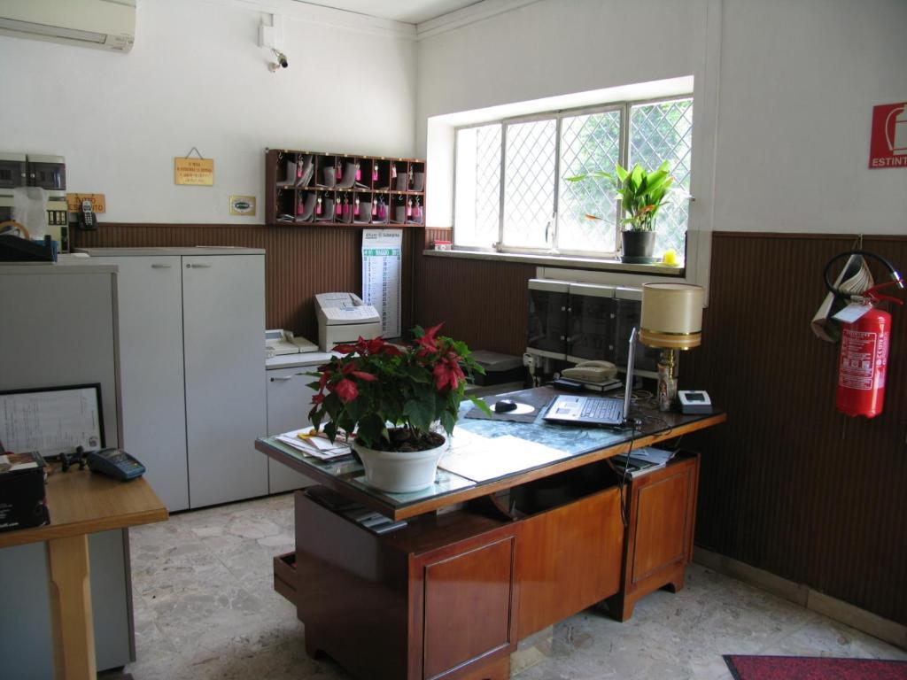 Hotel Oasi เตรนโต ภายนอก รูปภาพ